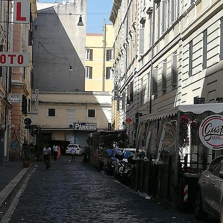 Hostel Signorina In Rzym Zewnętrze zdjęcie
